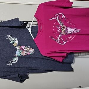 3 for $10 🦌 Bundle of 2 Realtree Floral Deer Skull Graphic Tees